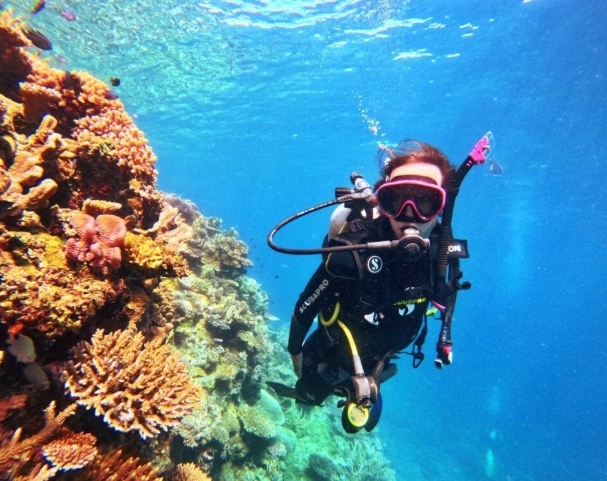 best time to snorkel in Fiji