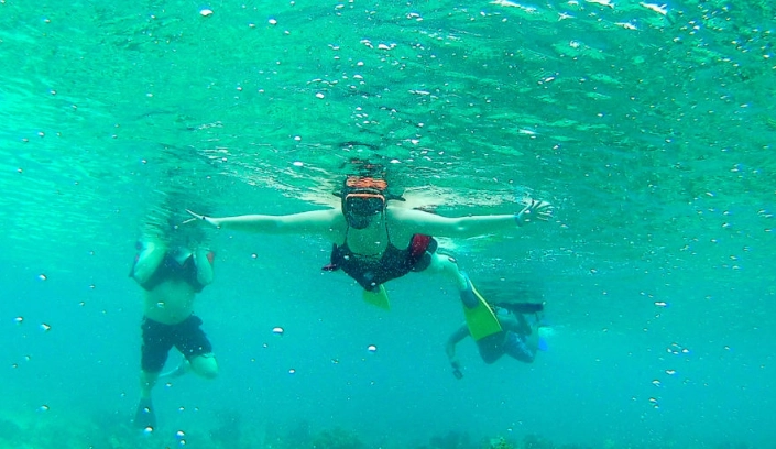 negirl snorkeling spots