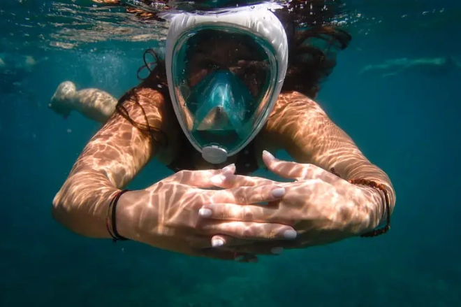 best time to snorkel