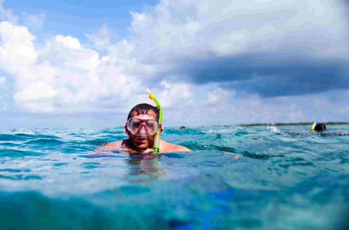 how to breathe while snorkeling