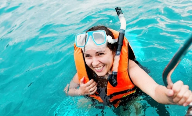 is snorkeling safe for non swimmers is snorkeling safe for non swimmers