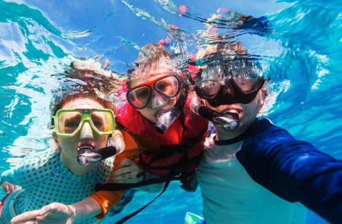 is snorkeling safe for non swimmers is snorkeling safe for non swimmers