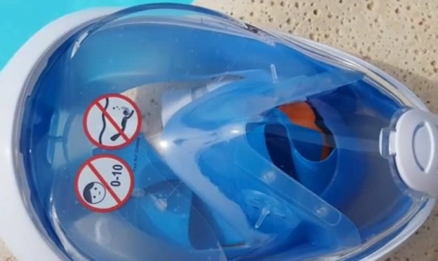 snorkel mask with easy breath technology