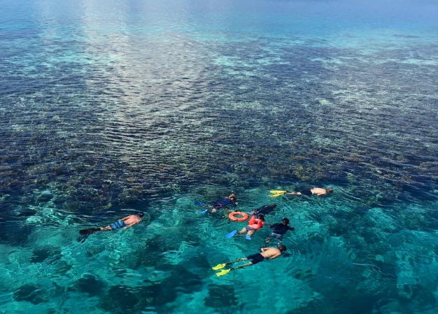 Belize snorkeling tours