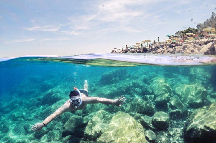 family snorkeling spots