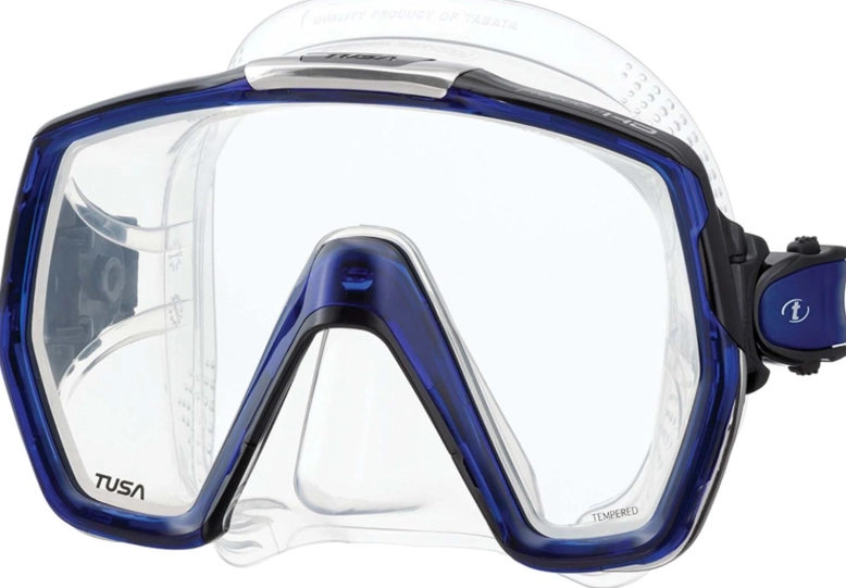 lightweight snorkeling gear