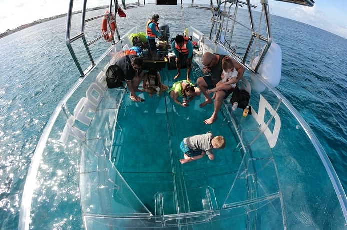 boat snorkeling adventures