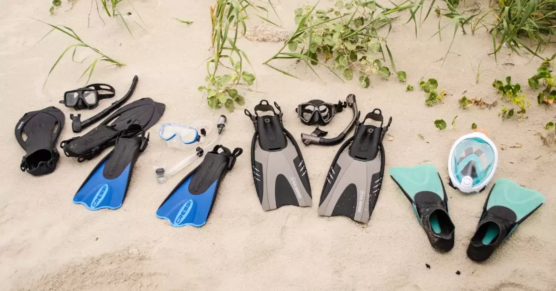 Why do people wear gloves in the sea?