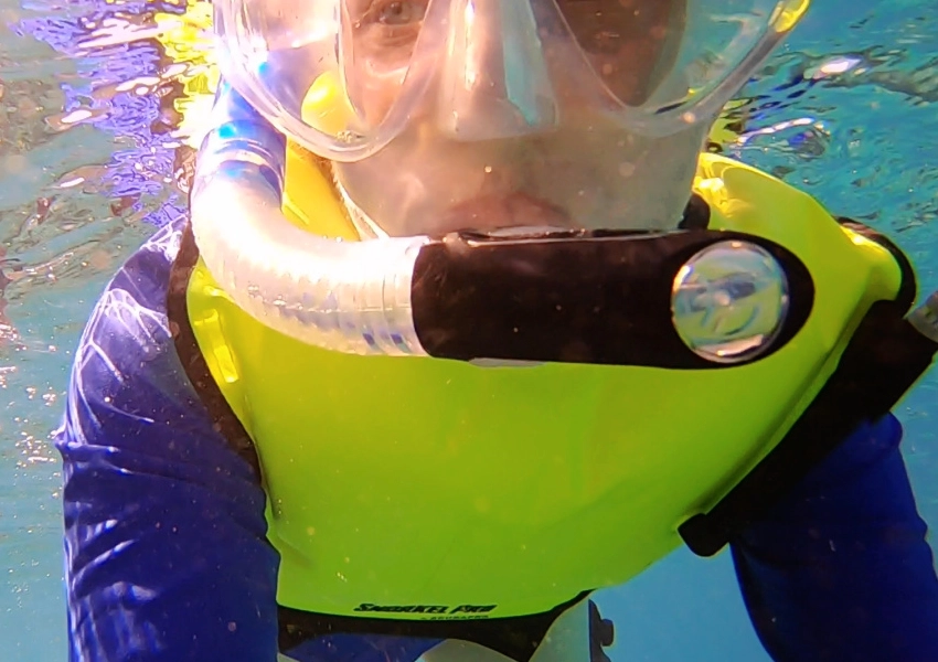 snorkel vest buoyancy