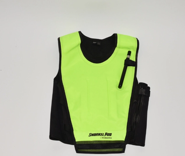 how to use snorkeling vest